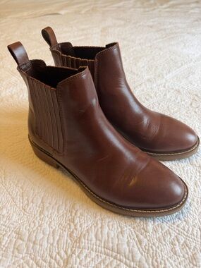 Steve Madden Brown Leather Chelsea Booties